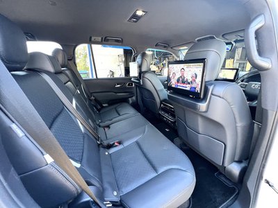 2023 Toyota LAND CRUISER 300 thumbnail 27