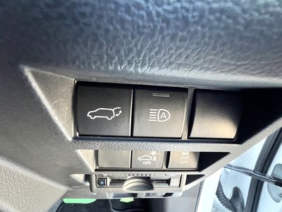 2023 Toyota LAND CRUISER 300 photo 9