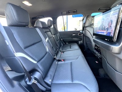 2023 Toyota LAND CRUISER 300 thumbnail 28