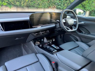 صورة 29 لـ 2025 AUDI Q6 E-TRON