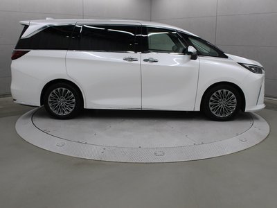 2025 Lexus LM — миниатюра 4