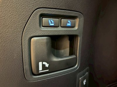 صورة مصغرة 46 لـ 2016 Toyota LAND CRUISER 200