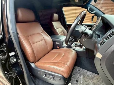 صورة مصغرة 8 لـ 2016 Toyota LAND CRUISER 200