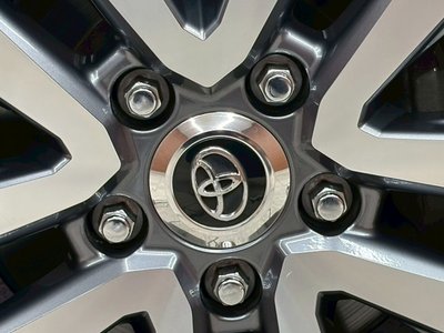 صورة مصغرة 32 لـ 2016 Toyota LAND CRUISER 200