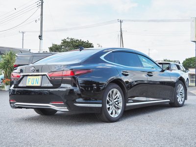 صورة مصغرة 5 لـ 2022 Lexus LS