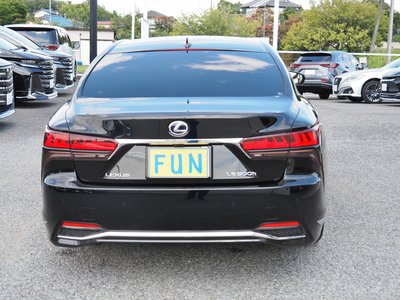 صورة مصغرة 7 لـ 2022 Lexus LS