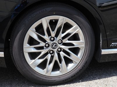 صورة مصغرة 16 لـ 2022 Lexus LS