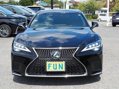 صورة مصغرة 2 لـ 2022 Lexus LS
