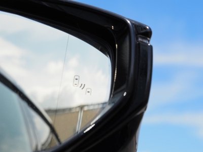 صورة مصغرة 42 لـ 2022 Lexus LS