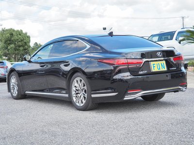 صورة مصغرة 6 لـ 2022 Lexus LS