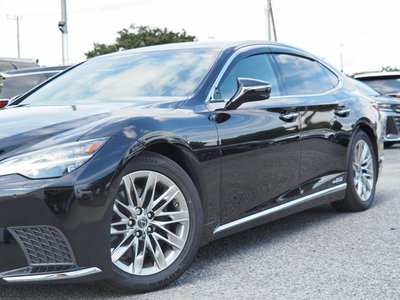 صورة مصغرة 9 لـ 2022 Lexus LS