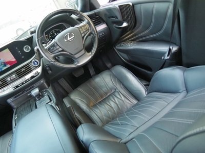 صورة مصغرة 67 لـ 2022 Lexus LS