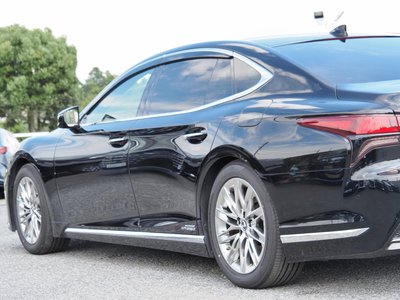 صورة مصغرة 11 لـ 2022 Lexus LS