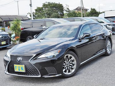 صورة مصغرة 4 لـ 2022 Lexus LS