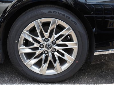 صورة مصغرة 15 لـ 2022 Lexus LS
