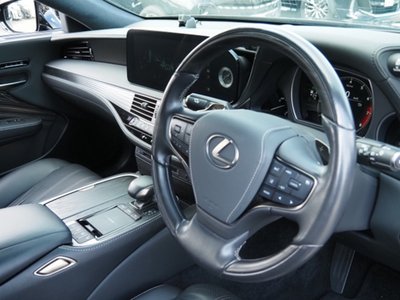 صورة مصغرة 62 لـ 2022 Lexus LS