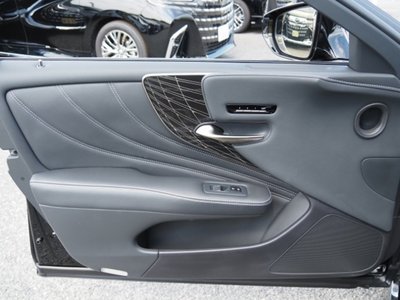 صورة مصغرة 64 لـ 2022 Lexus LS