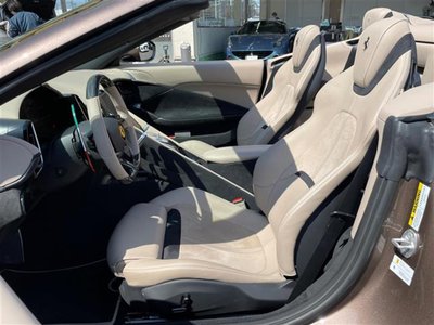 صورة مصغرة 10 لـ 2025 Ferrari ROMA SPIDER