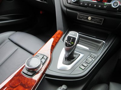 2014 BMW Alpina B3 thumbnail 43
