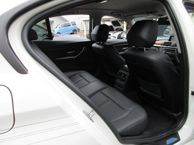 2014 BMW Alpina B3 thumbnail 25