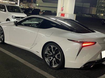 صورة 13 لـ 2017 Lexus LC