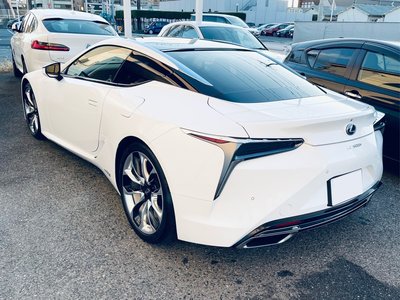 صورة 24 لـ 2017 Lexus LC