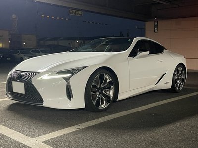 صورة 2 لـ 2017 Lexus LC