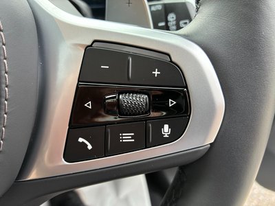 2024 BMW X5 thumbnail 37