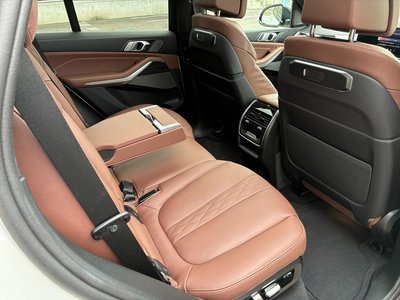 2024 BMW X5 thumbnail 32