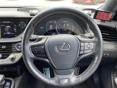 صورة مصغرة 6 لـ 2017 Lexus LS