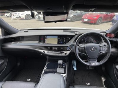 صورة مصغرة 4 لـ 2017 Lexus LS