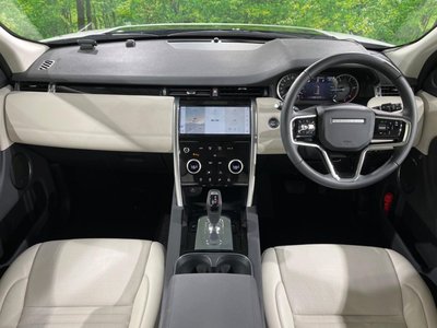 2023 LAND Rover DISCOVERY SPORT photo 2