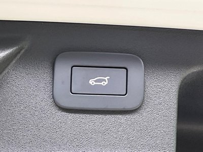 2023 LAND Rover DISCOVERY SPORT photo 7