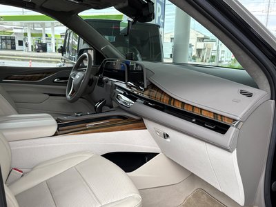 2022 Cadillac ESCALADE — фото 30