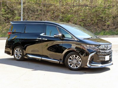 صورة 61 لـ 2023 Toyota ALPHARD