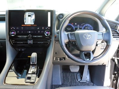 صورة 64 لـ 2023 Toyota ALPHARD