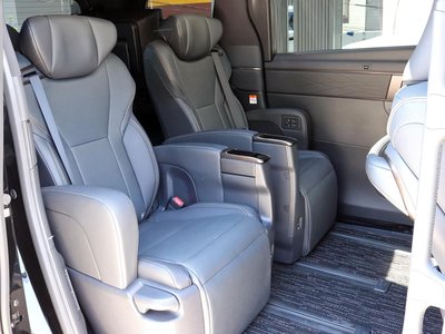 صورة 73 لـ 2023 Toyota ALPHARD