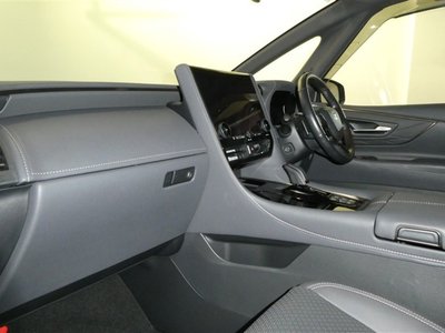 صورة 12 لـ 2024 Toyota VELLFIRE