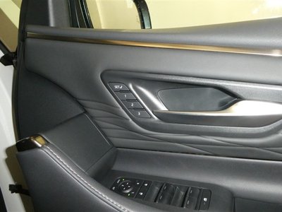 صورة 28 لـ 2024 Toyota VELLFIRE