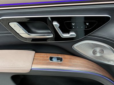 2023 Mercedes-BENZ EQS thumbnail 42