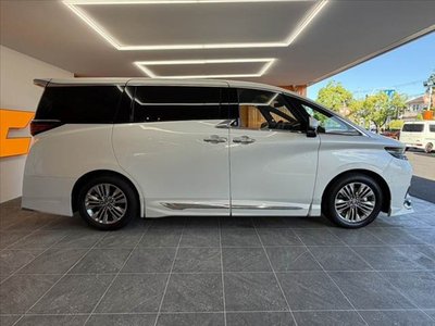 2026 Toyota ALPHARD 照片 12