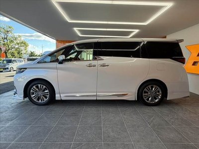 2026 Toyota ALPHARD 照片 11