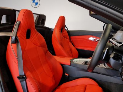 صورة 16 لـ 2024 BMW Z4