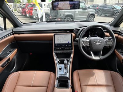 2025 Lexus LBX — миниатюра 43