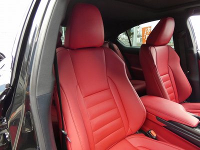 2021 Lexus IS 照片 34