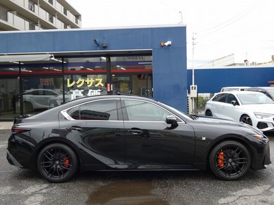 2021 Lexus IS 照片 17