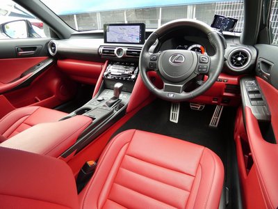 2021 Lexus IS 照片 76