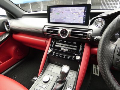 2021 Lexus IS 照片 44