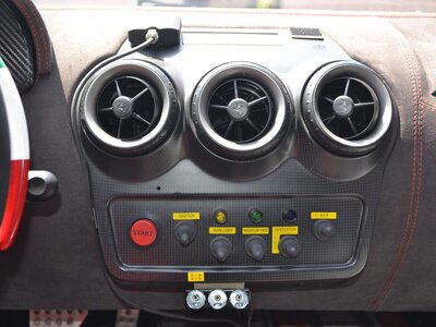 صورة 12 لـ 2006 Ferrari F430