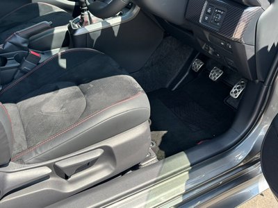 صورة 48 لـ 2025 Toyota GR YARIS